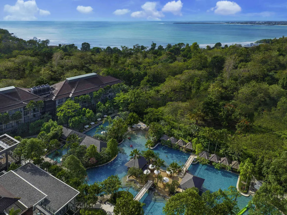 Pool at Mövenpick Resort & Spa Jimbaran Bali